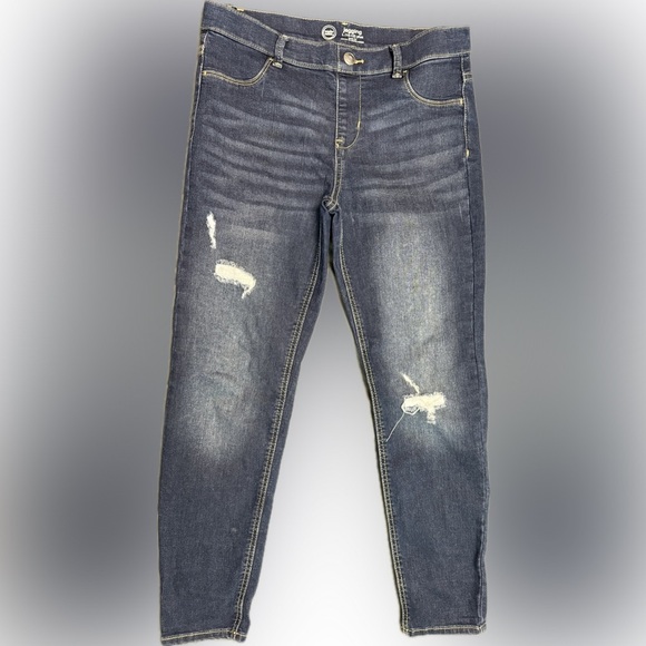 Kids Distressed plus sized Blue Jeans - Picture 1 of 4